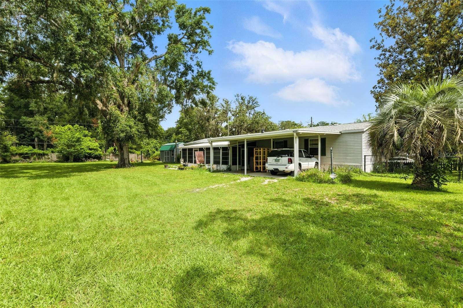 Listing photo id 22 for 4537 Thornton Drive
