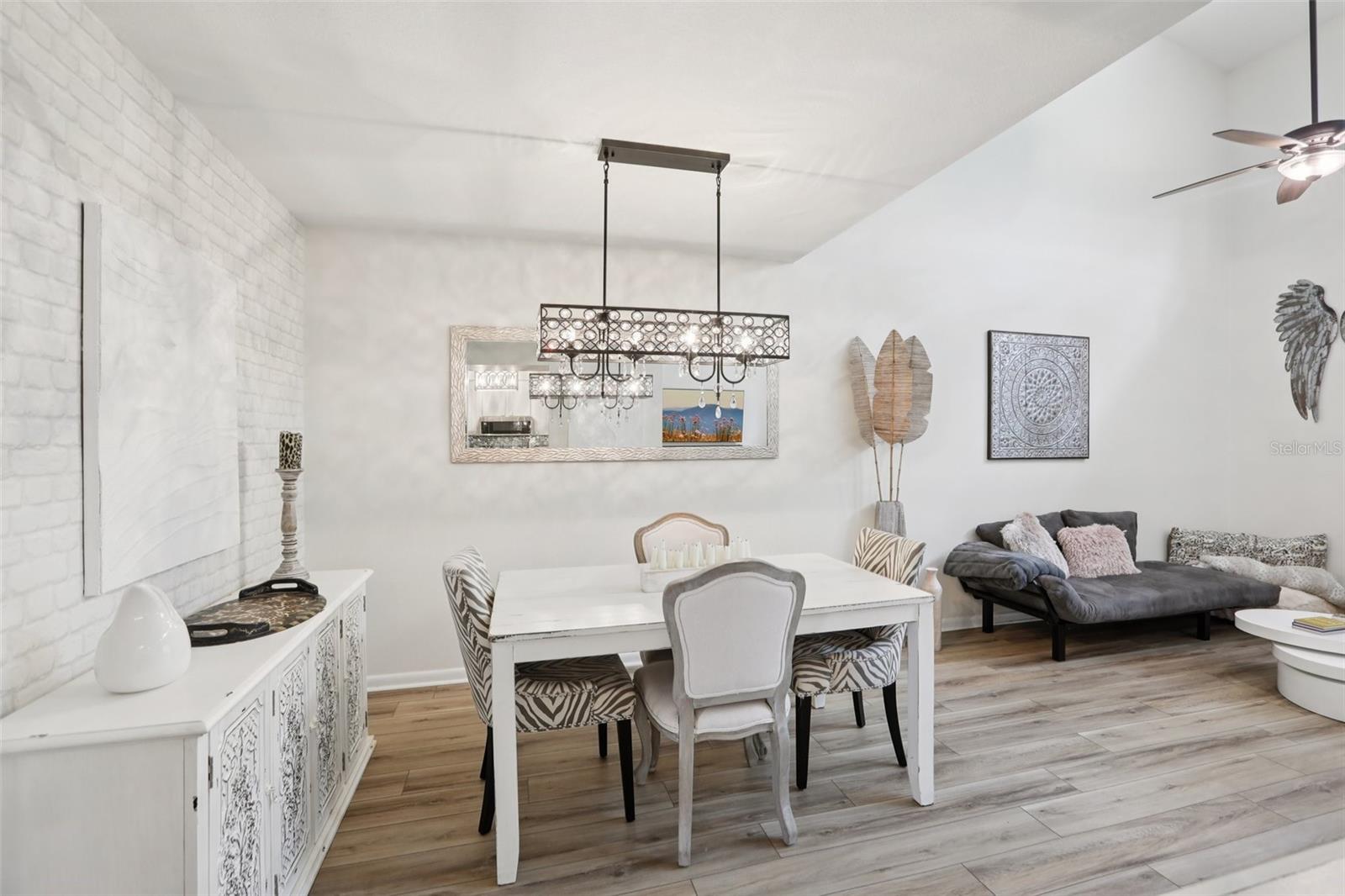 Listing photo id 8 for 1830 Cypress Trace Drive