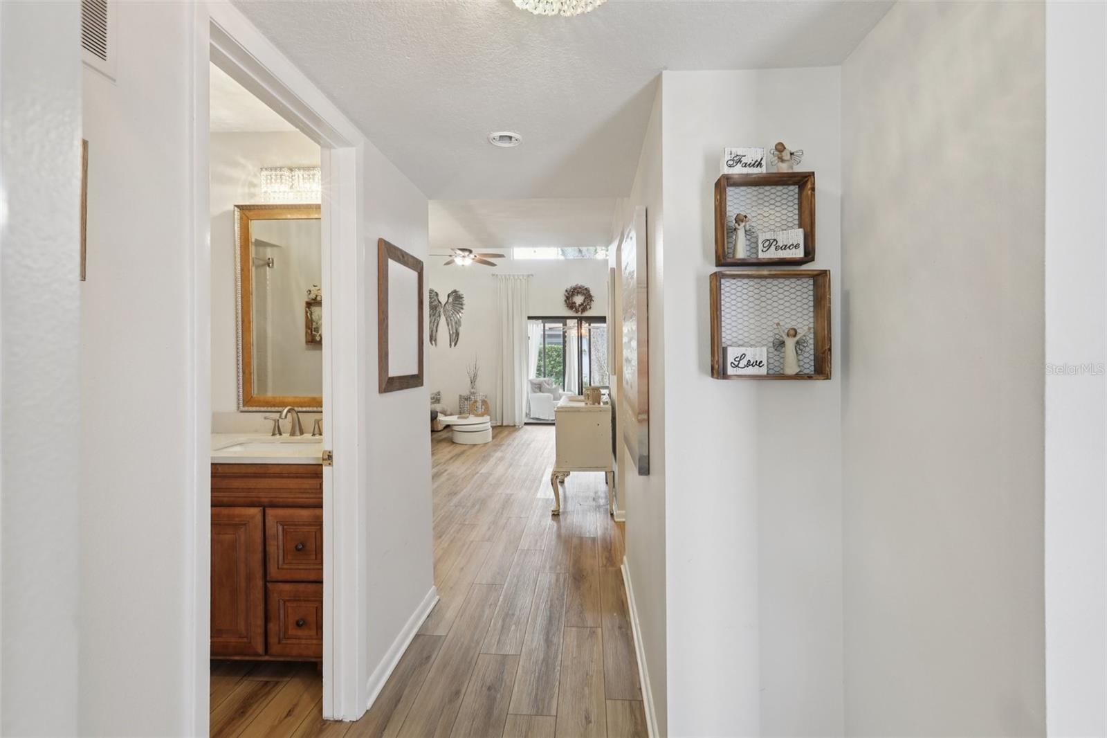 Listing photo id 15 for 1830 Cypress Trace Drive