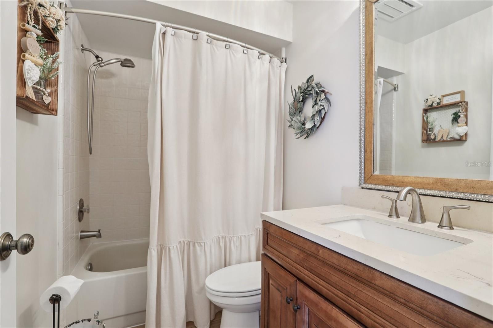 Listing photo id 16 for 1830 Cypress Trace Drive
