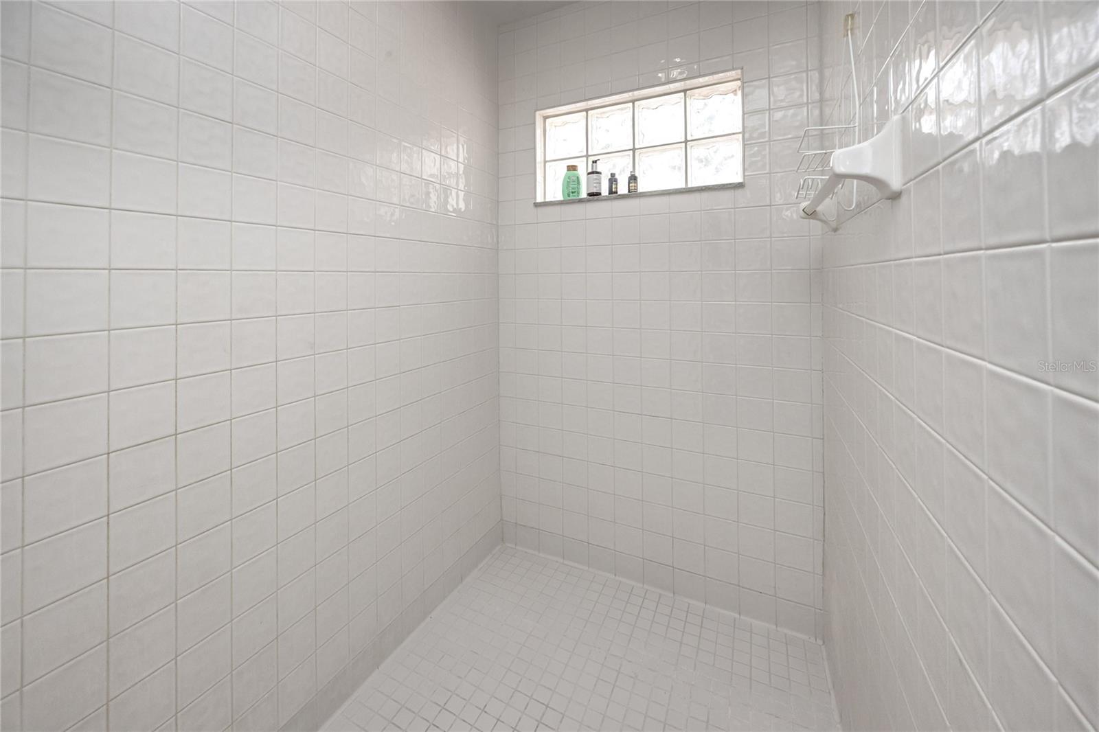 Image 27 of 64 For 4616 Mirabella Court