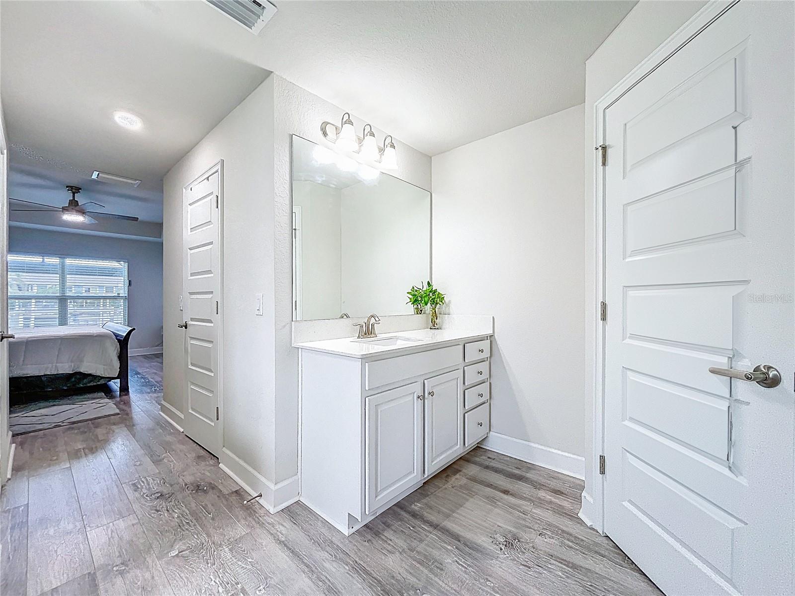 Image 31 of 48 For 13045 Irwin Drive