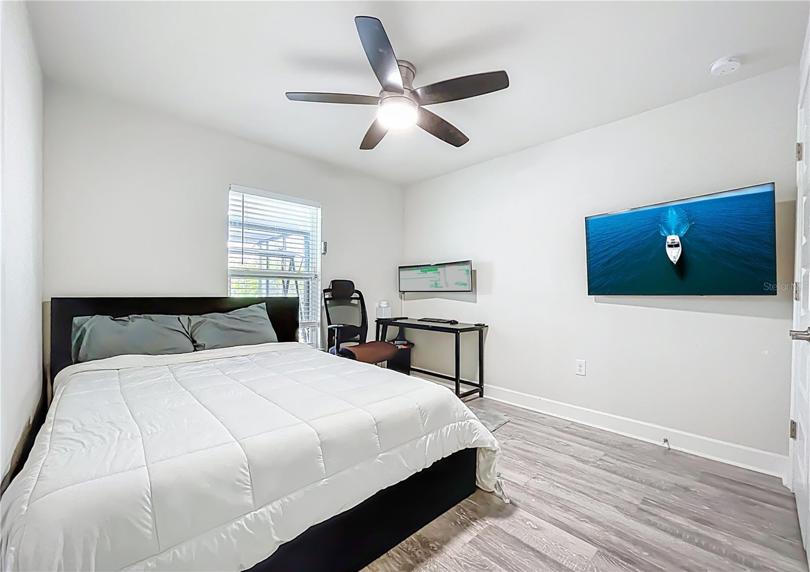 Image 33 of 48 For 13045 Irwin Drive