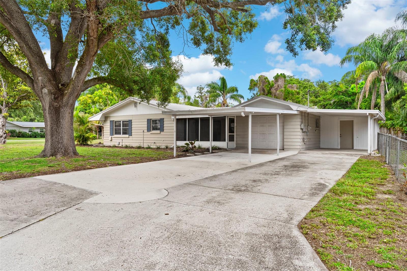 Image 3 of 18 For 107 Alachua Drive