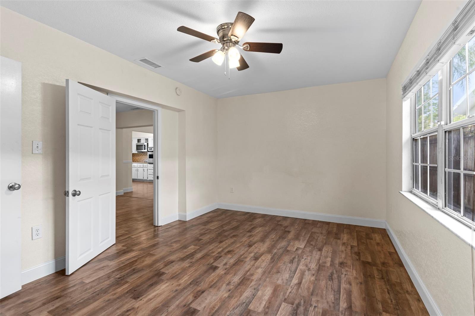 Image 8 of 18 For 107 Alachua Drive