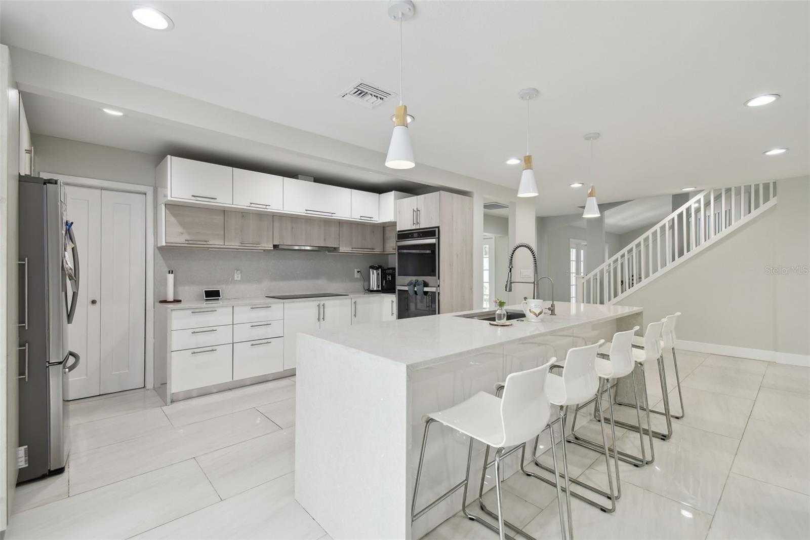 Image 12 of 72 For 15722 Gardenside Lane
