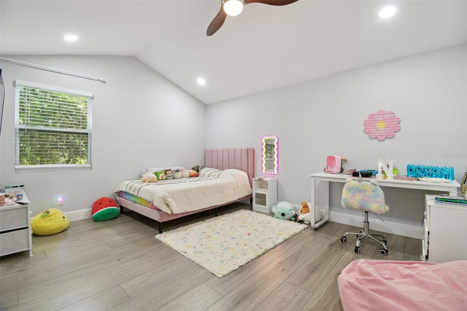 Image 49 of 72 For 15722 Gardenside Lane