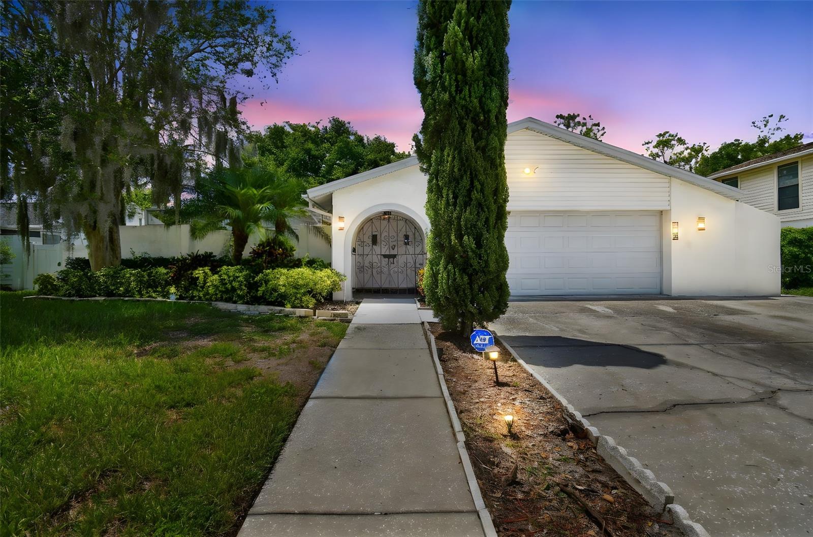 Image 59 of 72 For 15722 Gardenside Lane