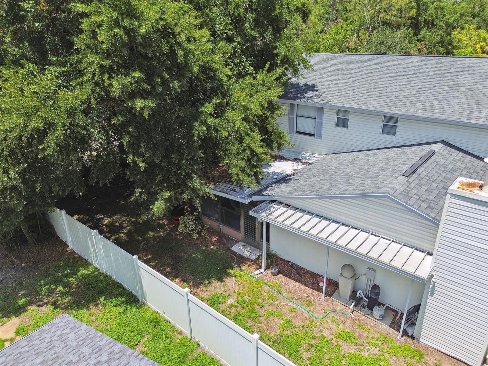 Image 61 of 72 For 15722 Gardenside Lane