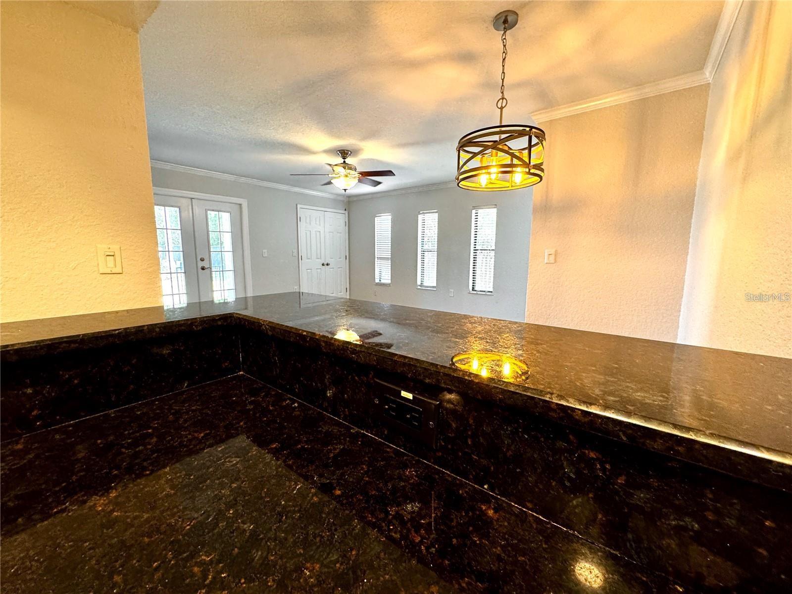 Image 5 of 15 For 720 Lyndhurst Street 1104