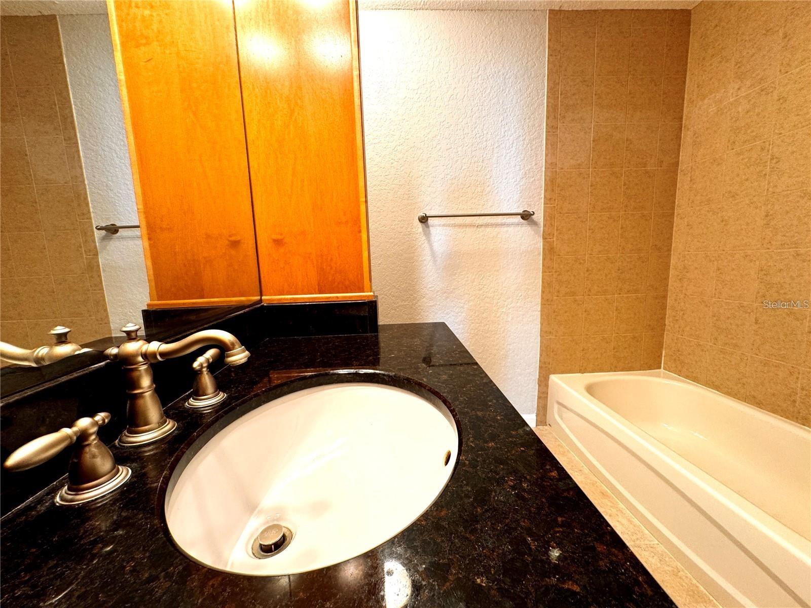 Image 7 of 15 For 720 Lyndhurst Street 1104