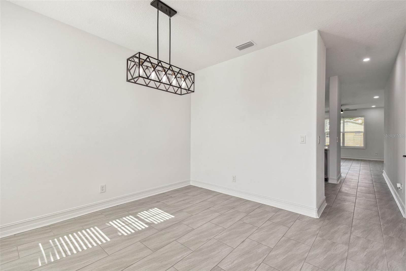 Image 13 of 98 For 301 Daniels Street