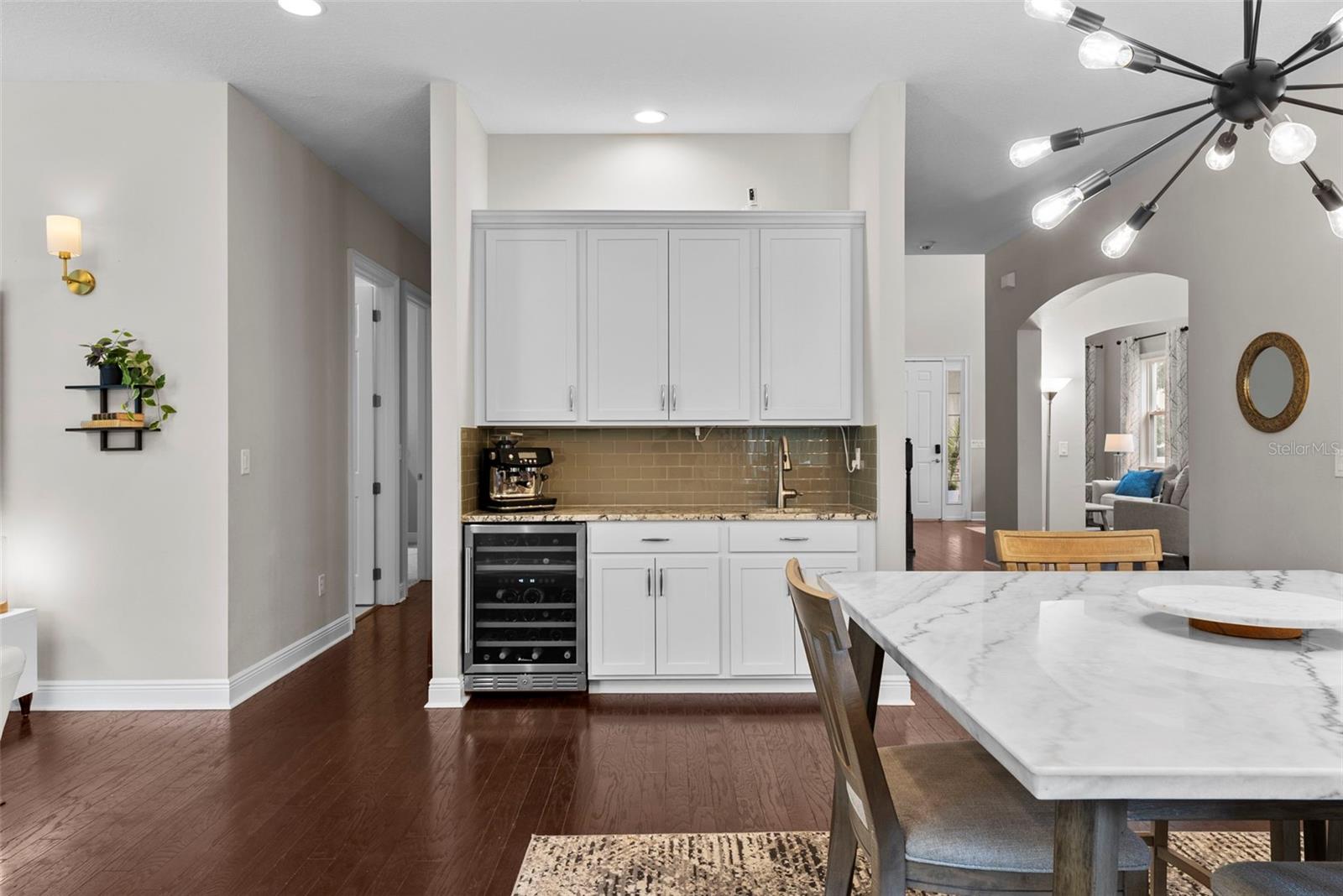 Image 20 of 59 For 4615 El Prado Boulevard