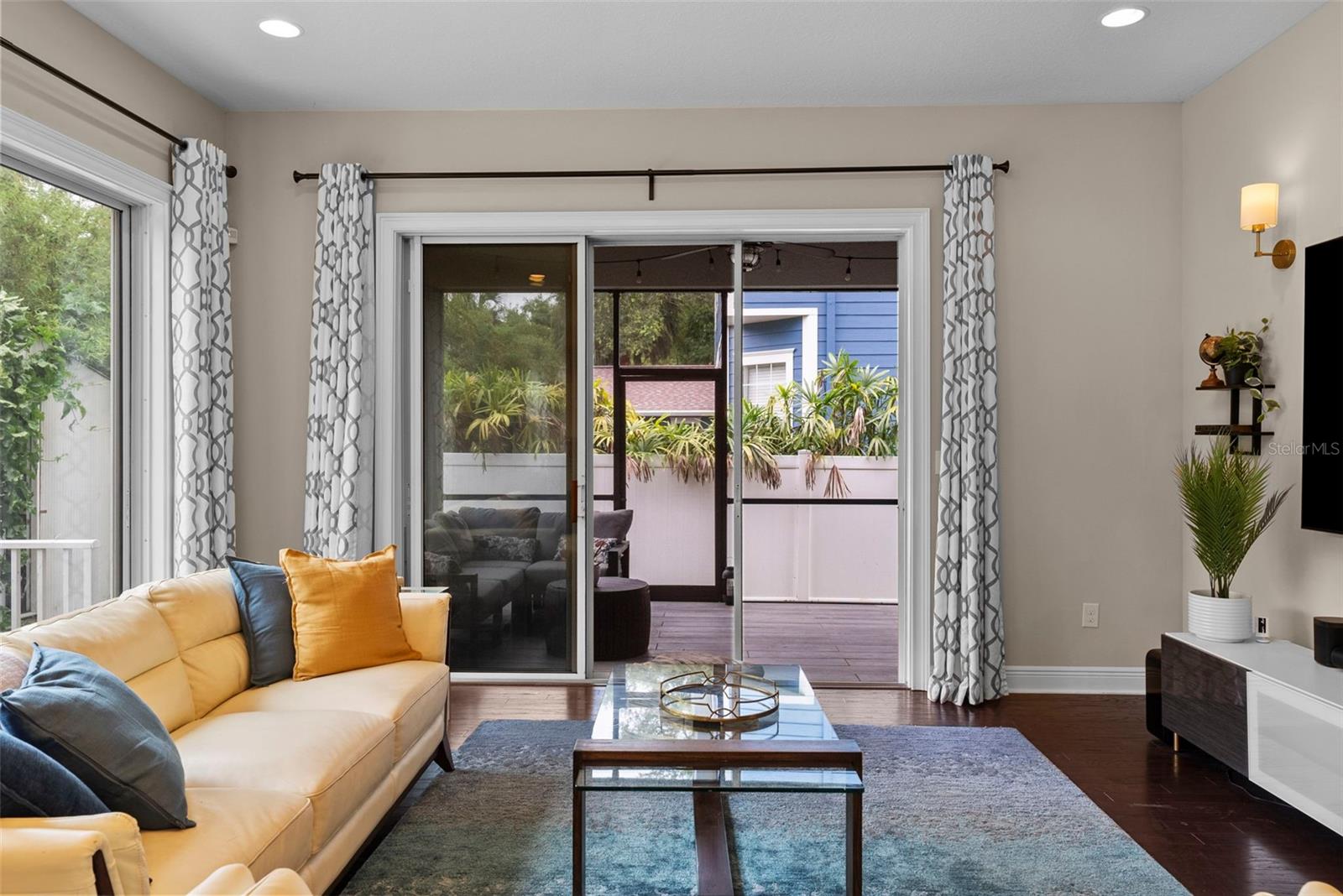 Image 49 of 59 For 4615 El Prado Boulevard