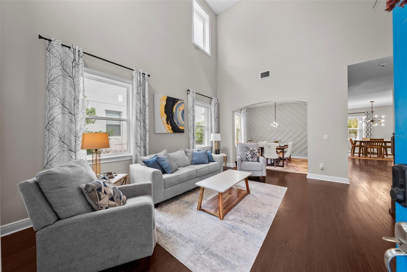 Image 7 of 59 For 4615 El Prado Boulevard
