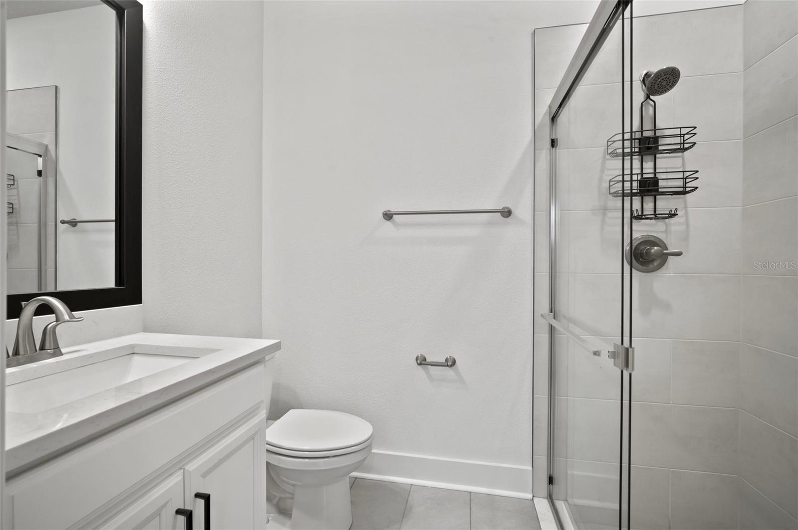 Image 15 of 37 For 2511 Grady Avenue 43