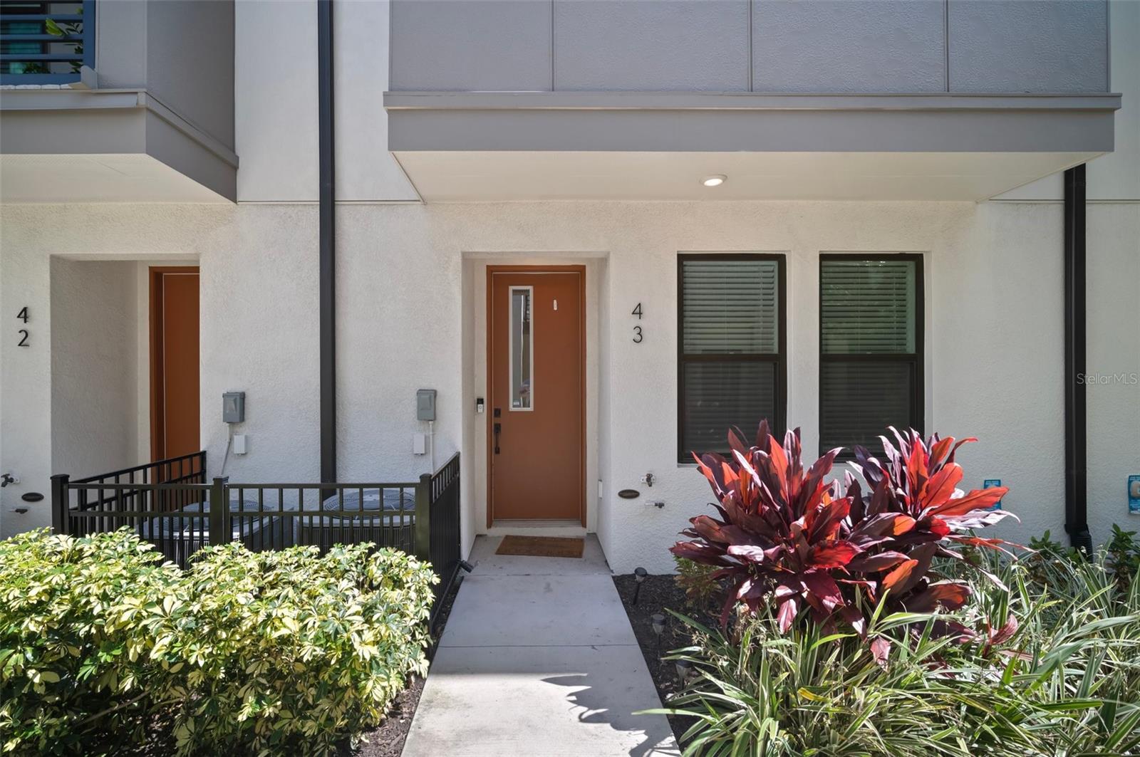 Image 4 of 37 For 2511 Grady Avenue 43