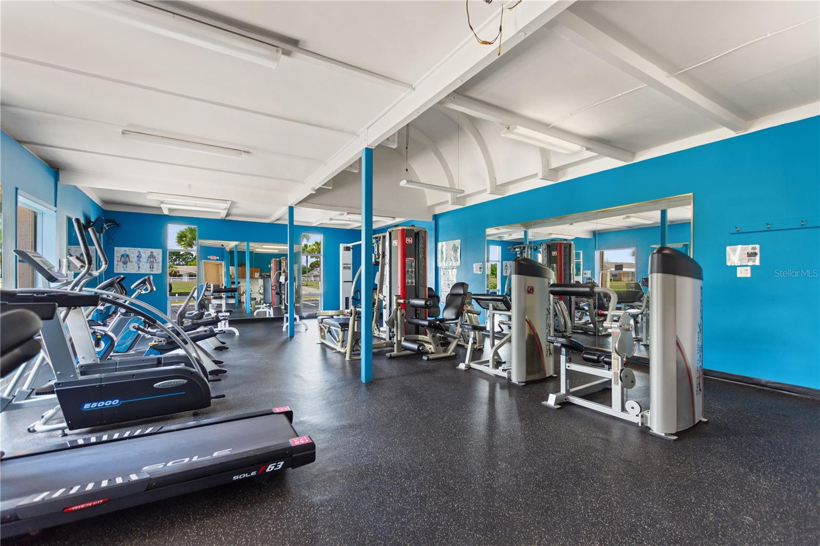Image 73 of 76 For 4603 Club Circle