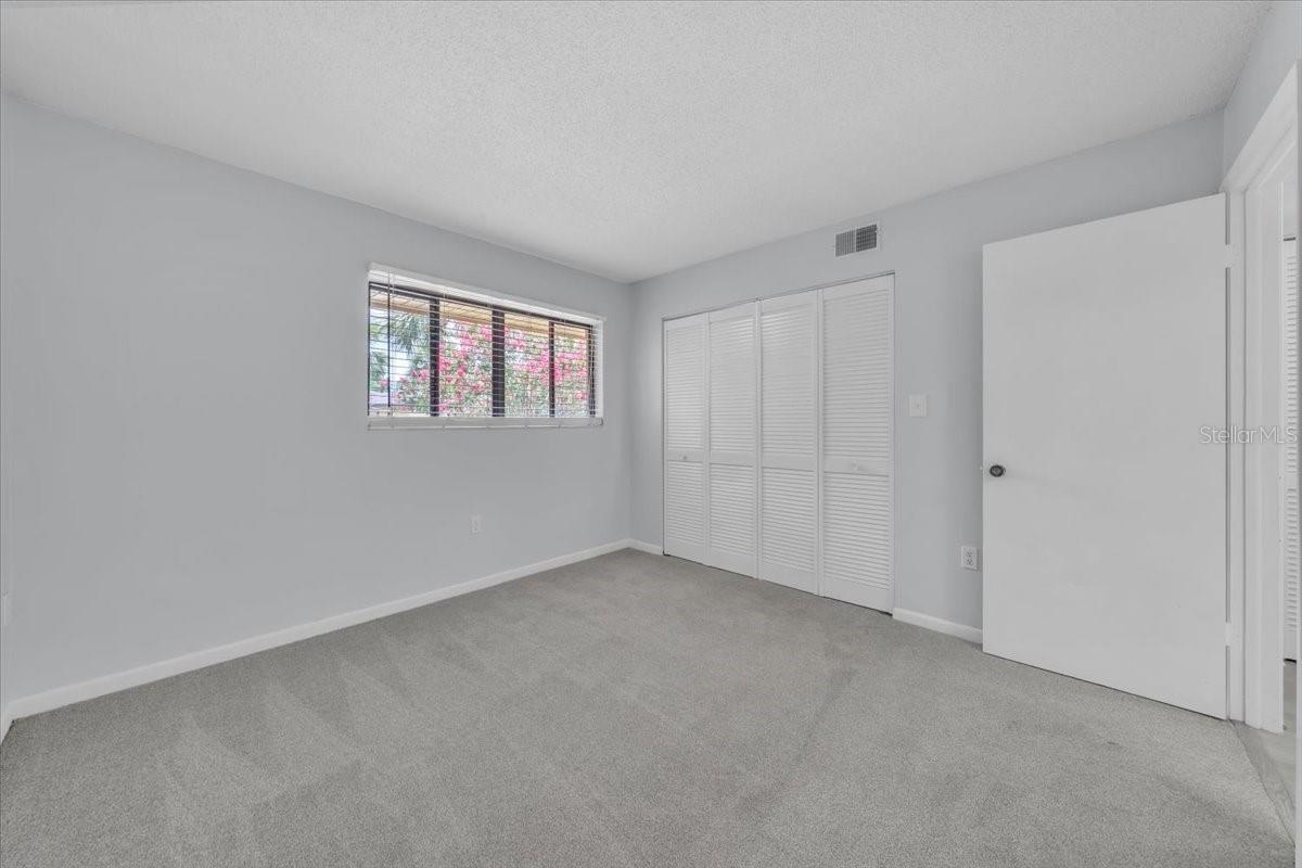 Image 25 of 37 For 2681 Sabal Springs Circle 204