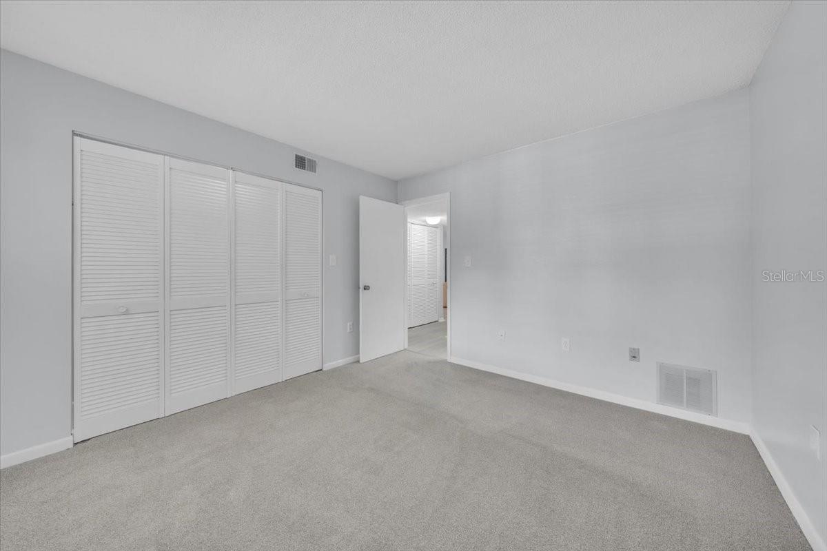 Image 26 of 37 For 2681 Sabal Springs Circle 204