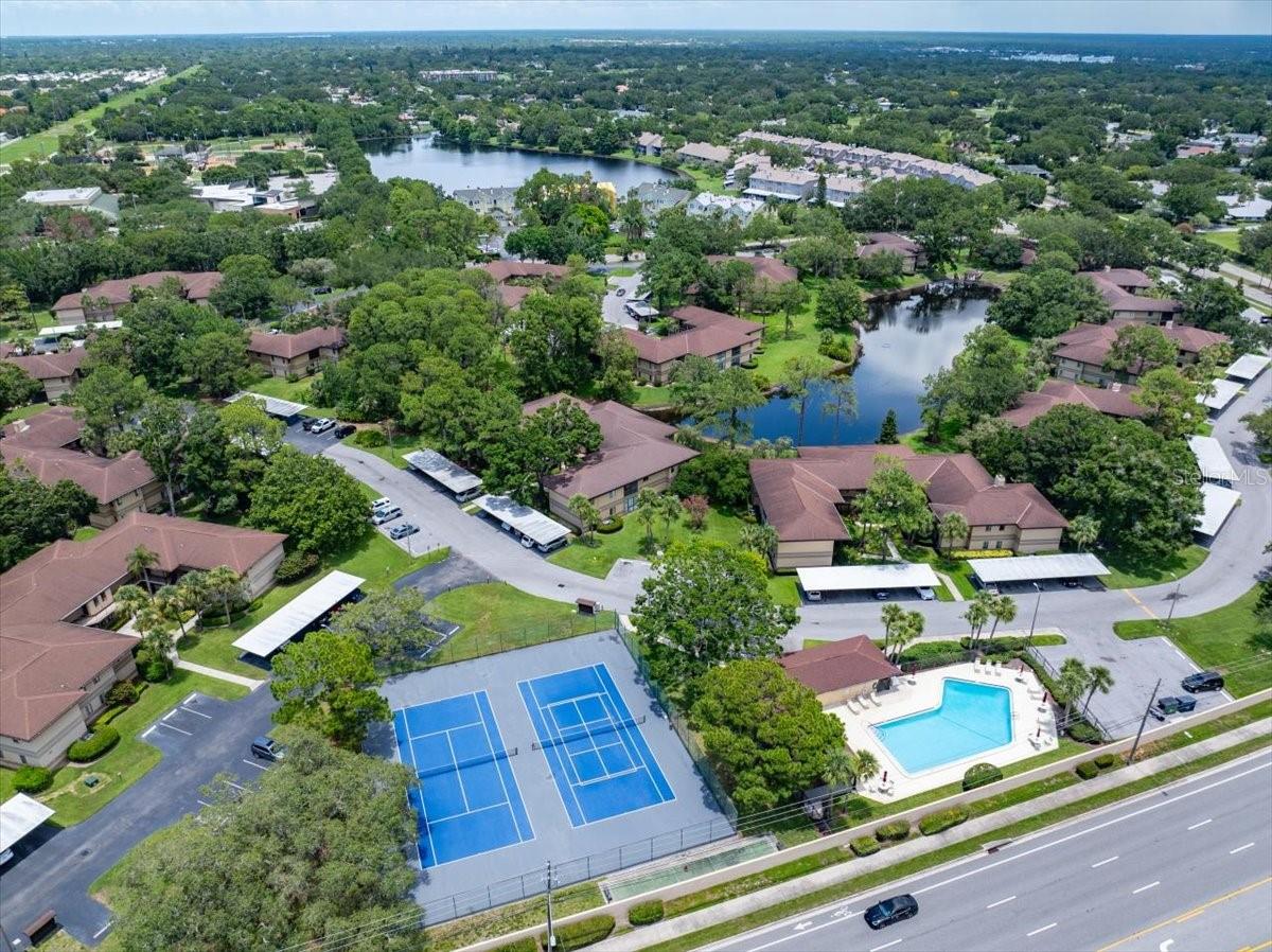 Image 32 of 37 For 2681 Sabal Springs Circle 204