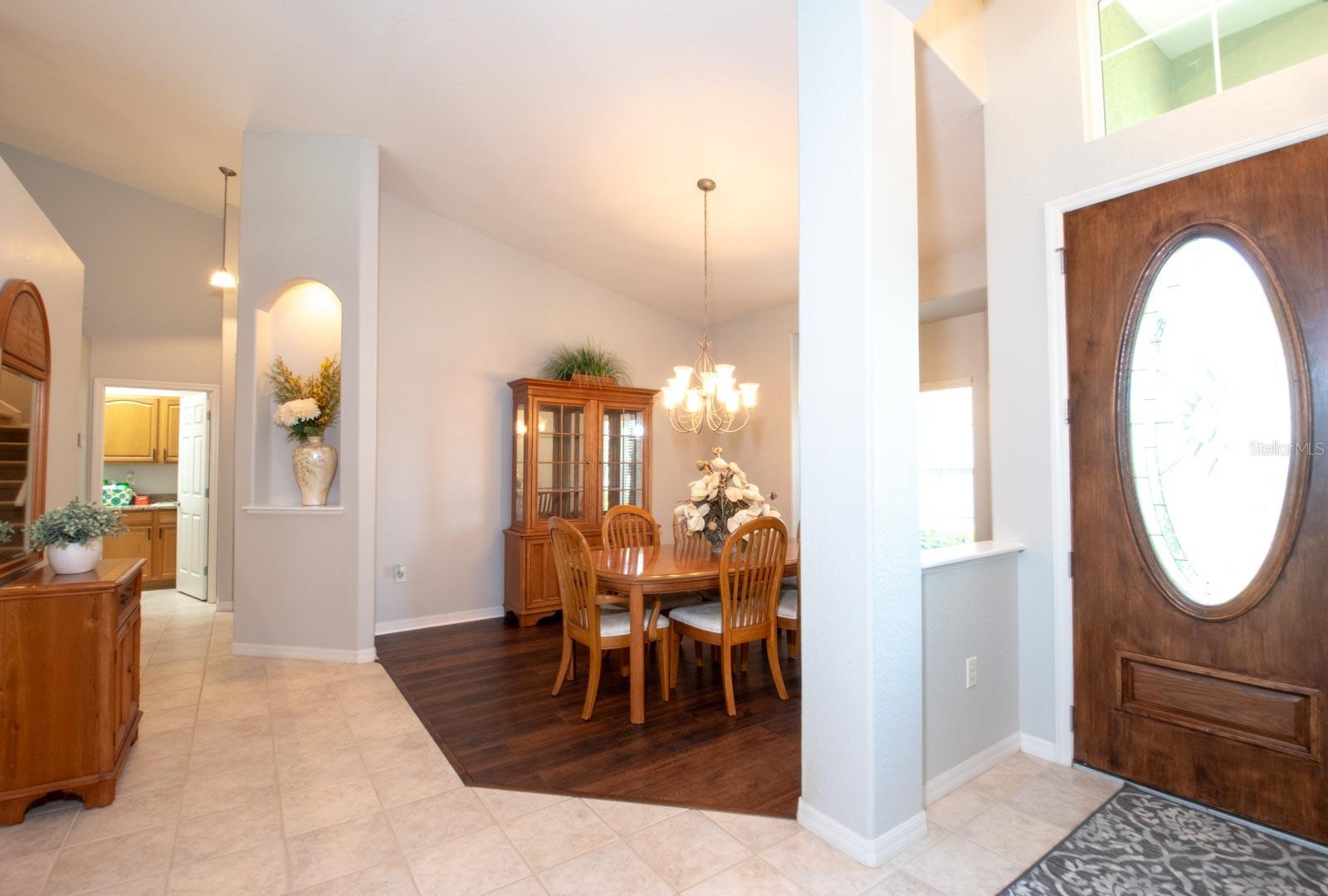 Listing photo id 8 for 916 Bunker View Drive