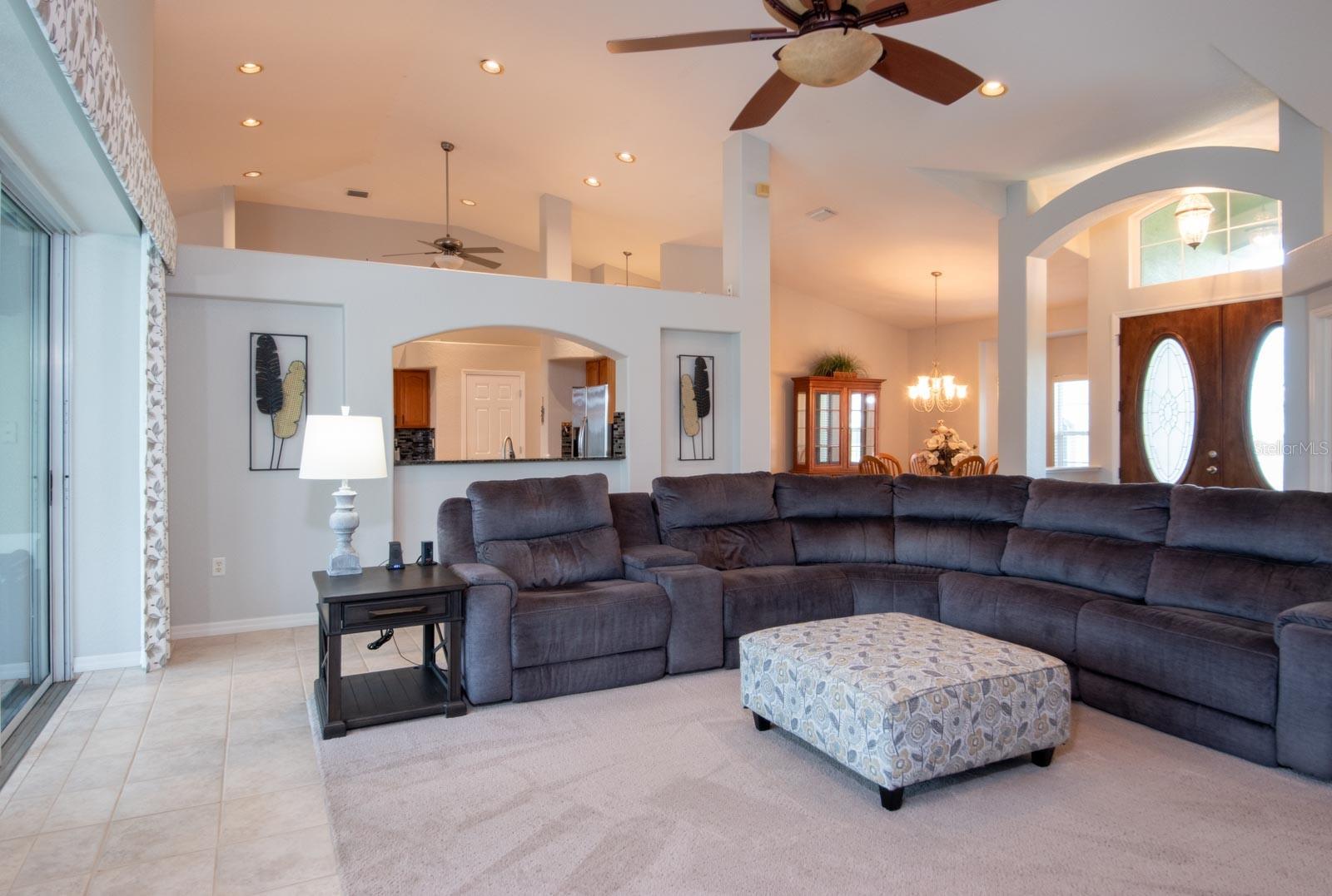 Listing photo id 12 for 916 Bunker View Drive