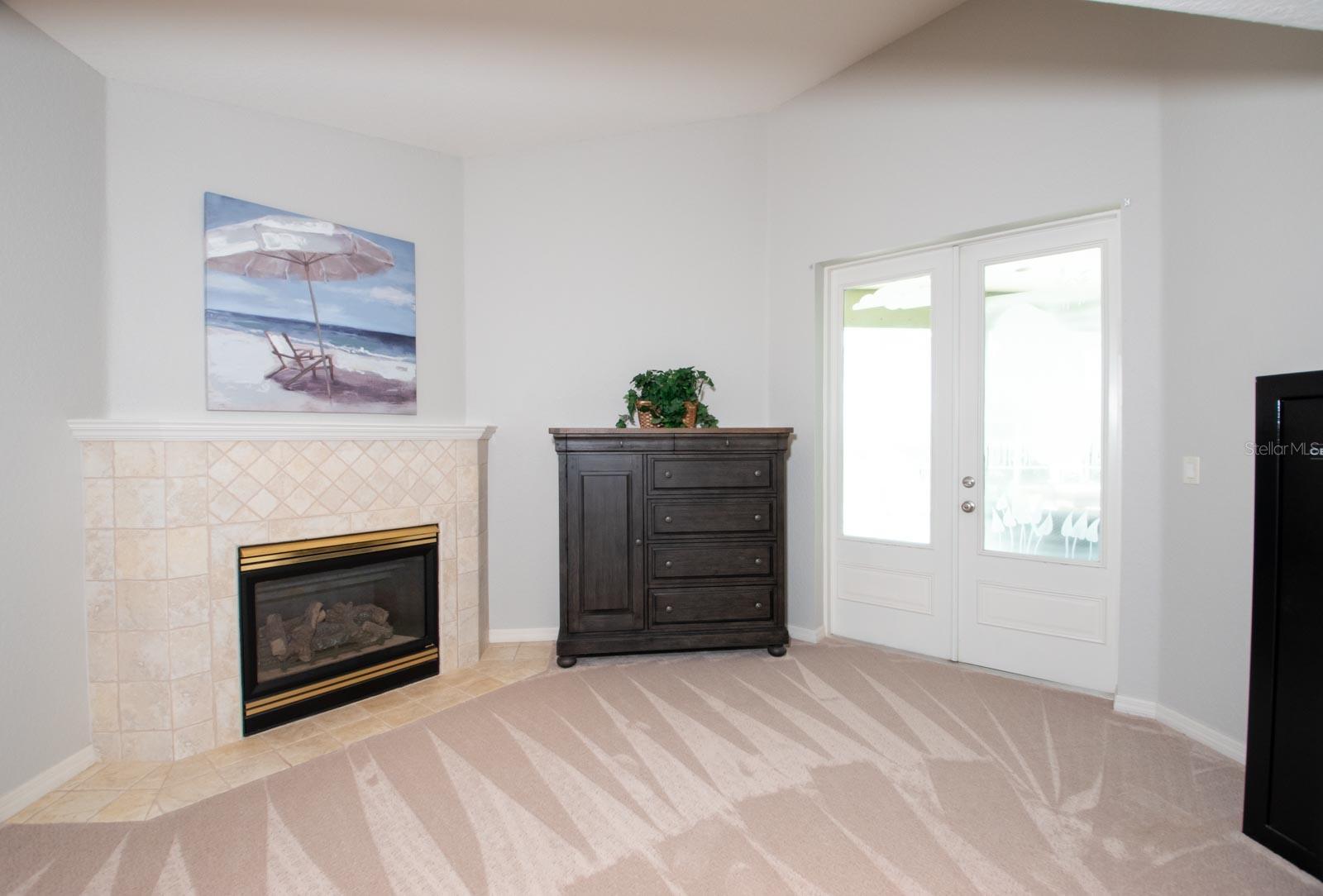 Listing photo id 17 for 916 Bunker View Drive