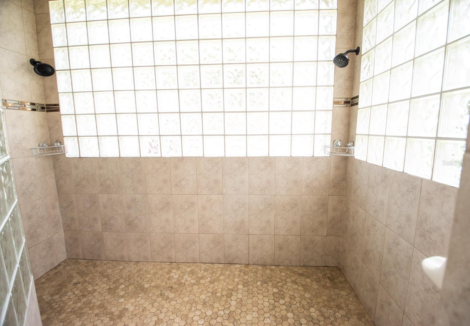 Listing photo id 23 for 916 Bunker View Drive
