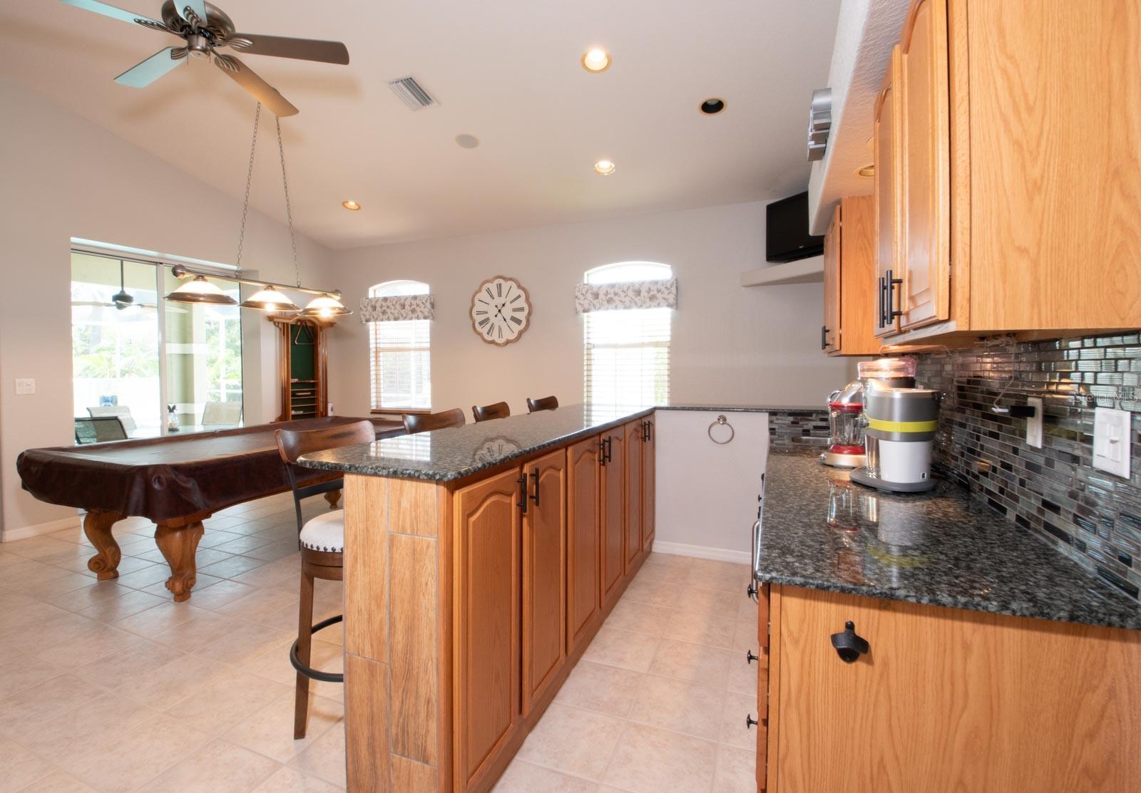 Listing photo id 30 for 916 Bunker View Drive