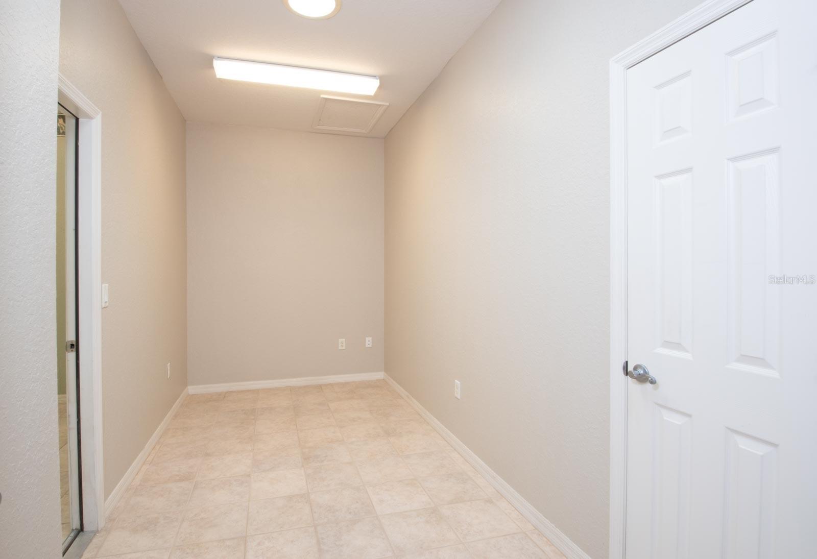 Listing photo id 39 for 916 Bunker View Drive