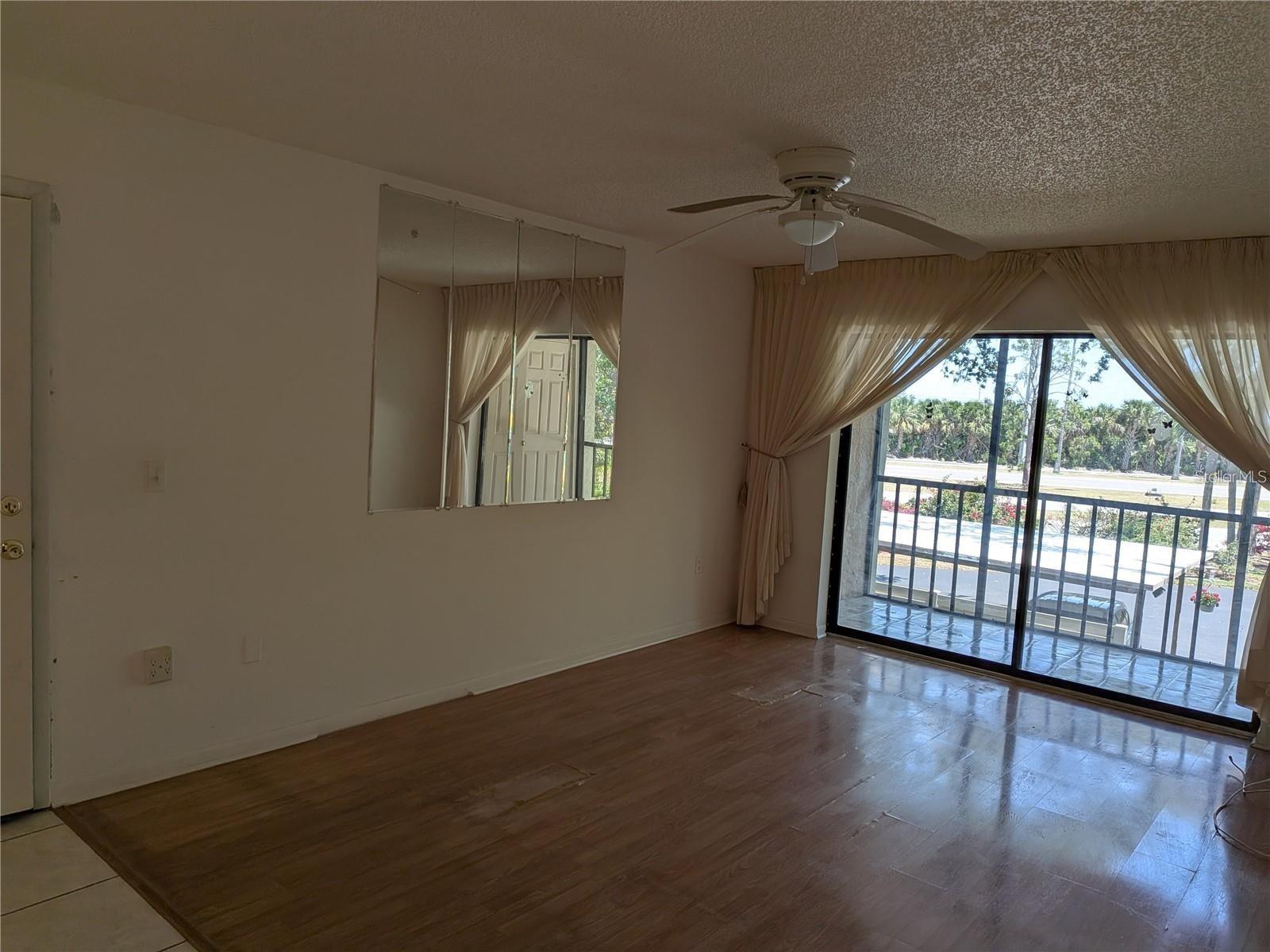 Image 6 of 8 For 642 Bird Bay Drive E 205