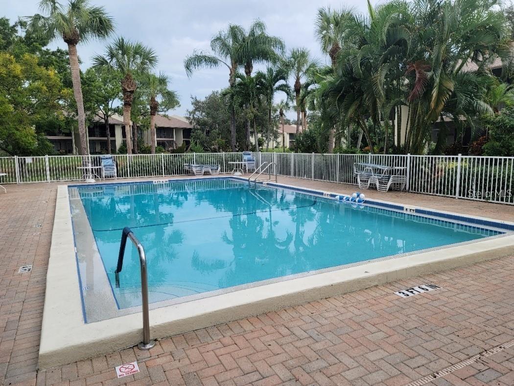 Image 7 of 8 For 642 Bird Bay Drive E 205