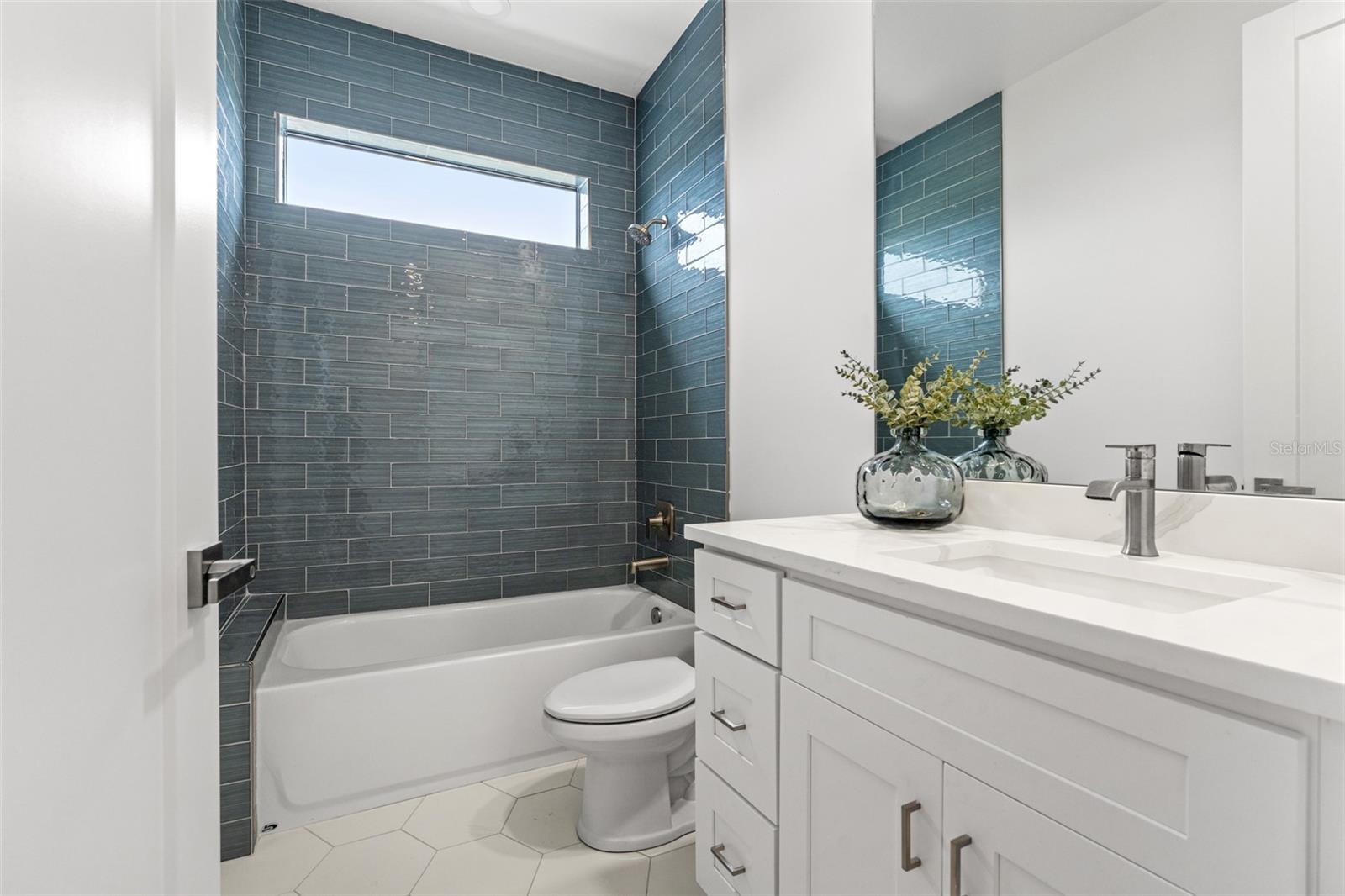 Image 35 of 56 For 6210 64th Way N