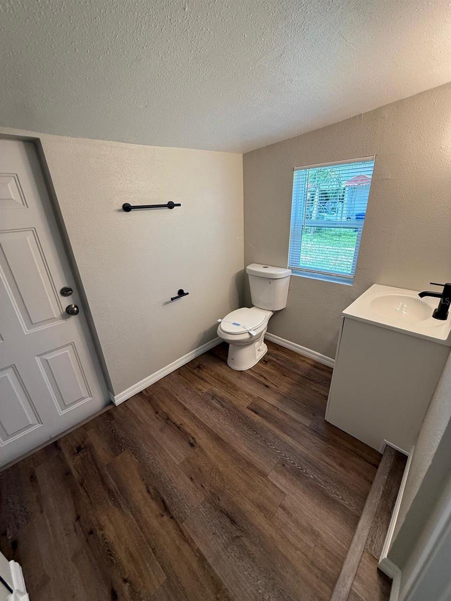 Image 14 of 42 For 1512 7th Street