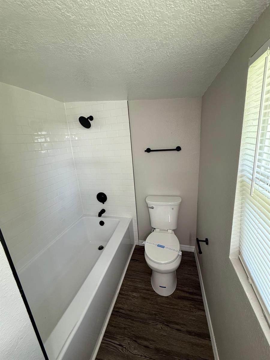 Image 32 of 42 For 1512 7th Street