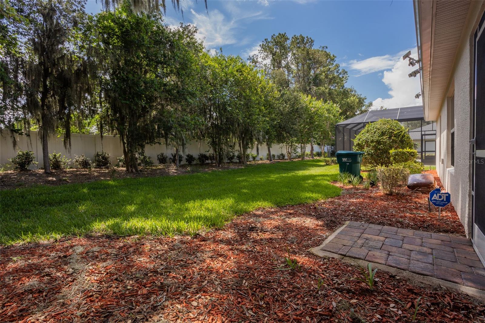Image 14 of 18 For 10274 Julia Isles Avenue