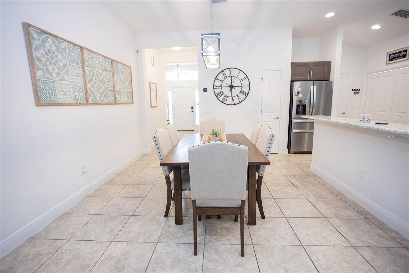 Image 8 of 18 For 10274 Julia Isles Avenue