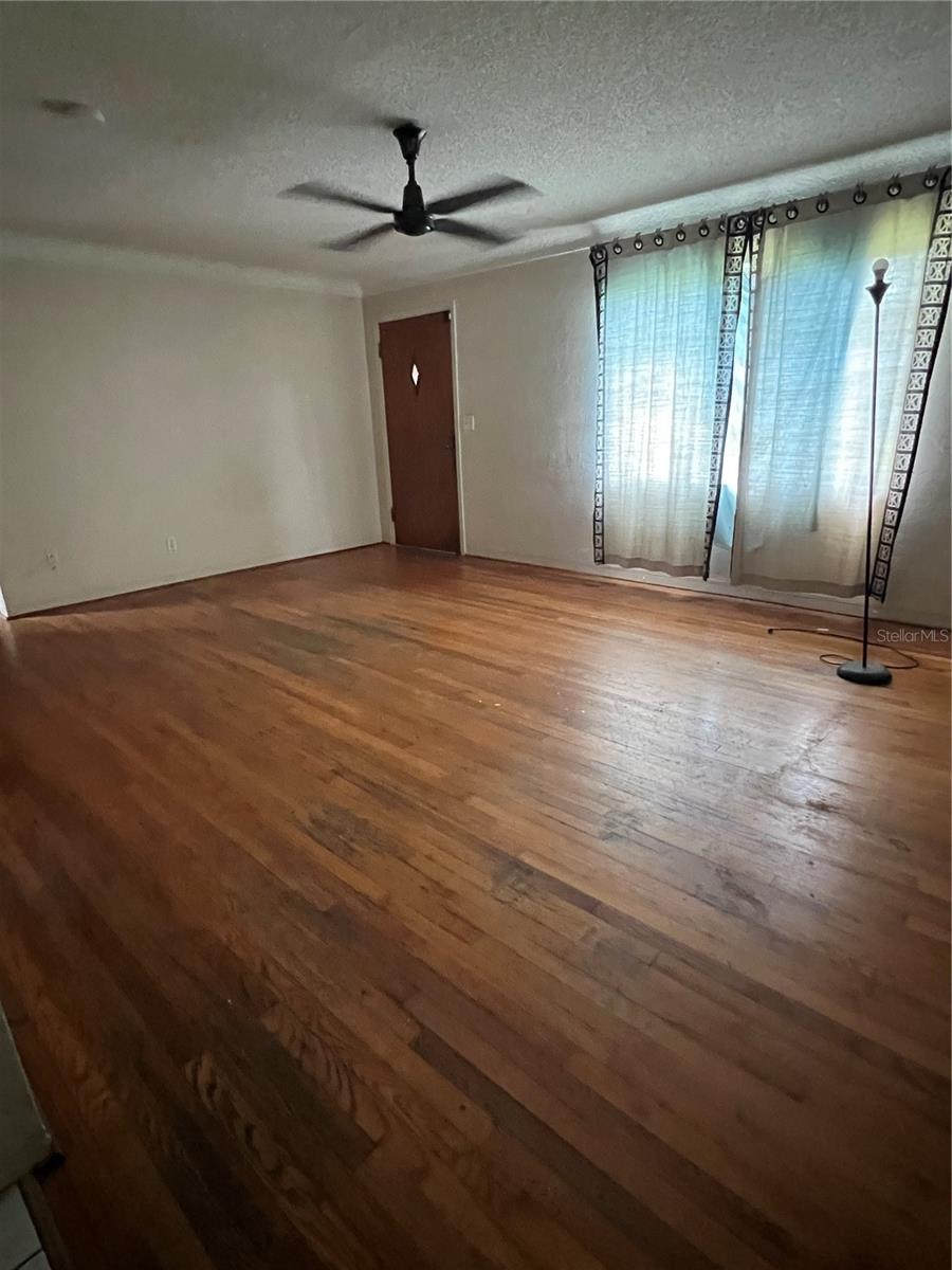 Image 8 of 22 For 5631 23rd Avenue S