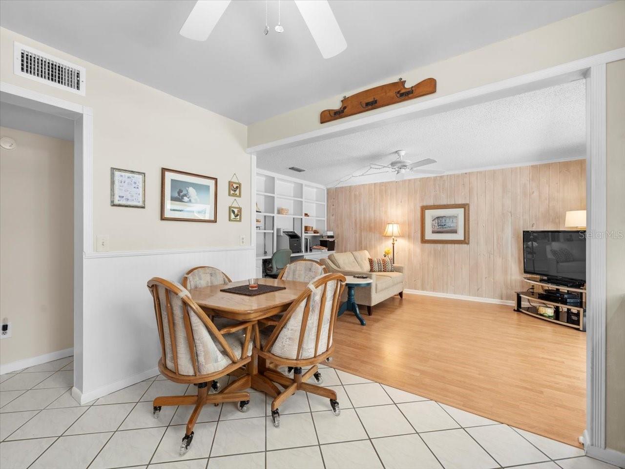 Image 10 of 35 For 15711 Springmoss Lane