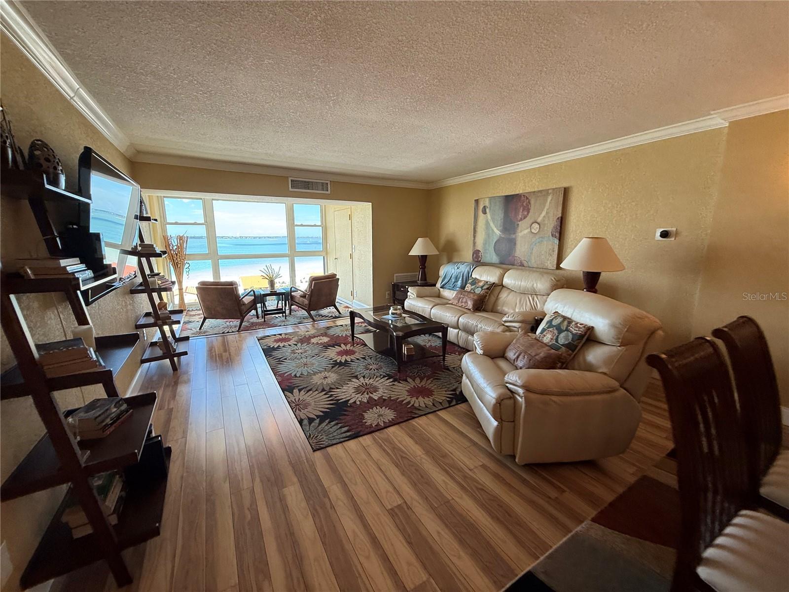 Image 22 of 58 For 855 Bayway Boulevard 908