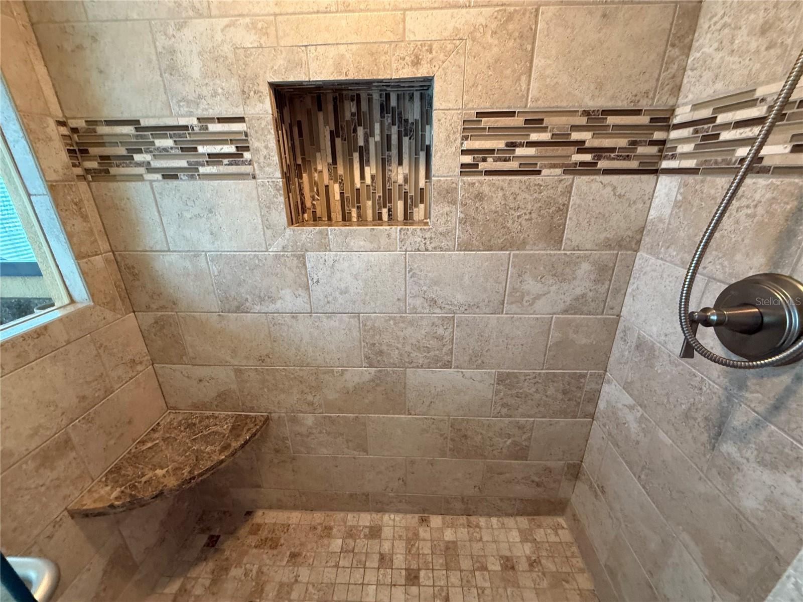 Image 31 of 58 For 855 Bayway Boulevard 908