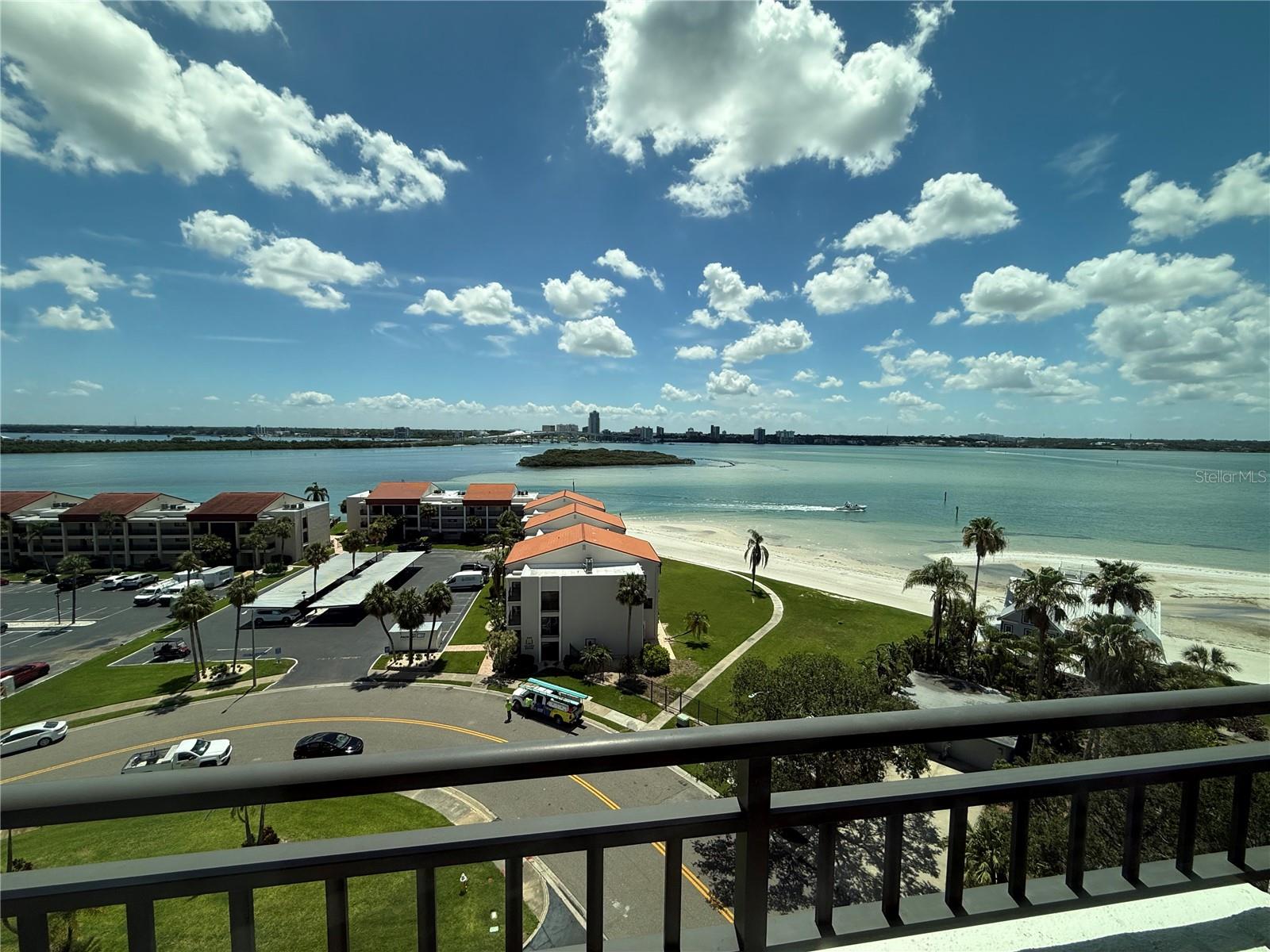 Image 40 of 58 For 855 Bayway Boulevard 908