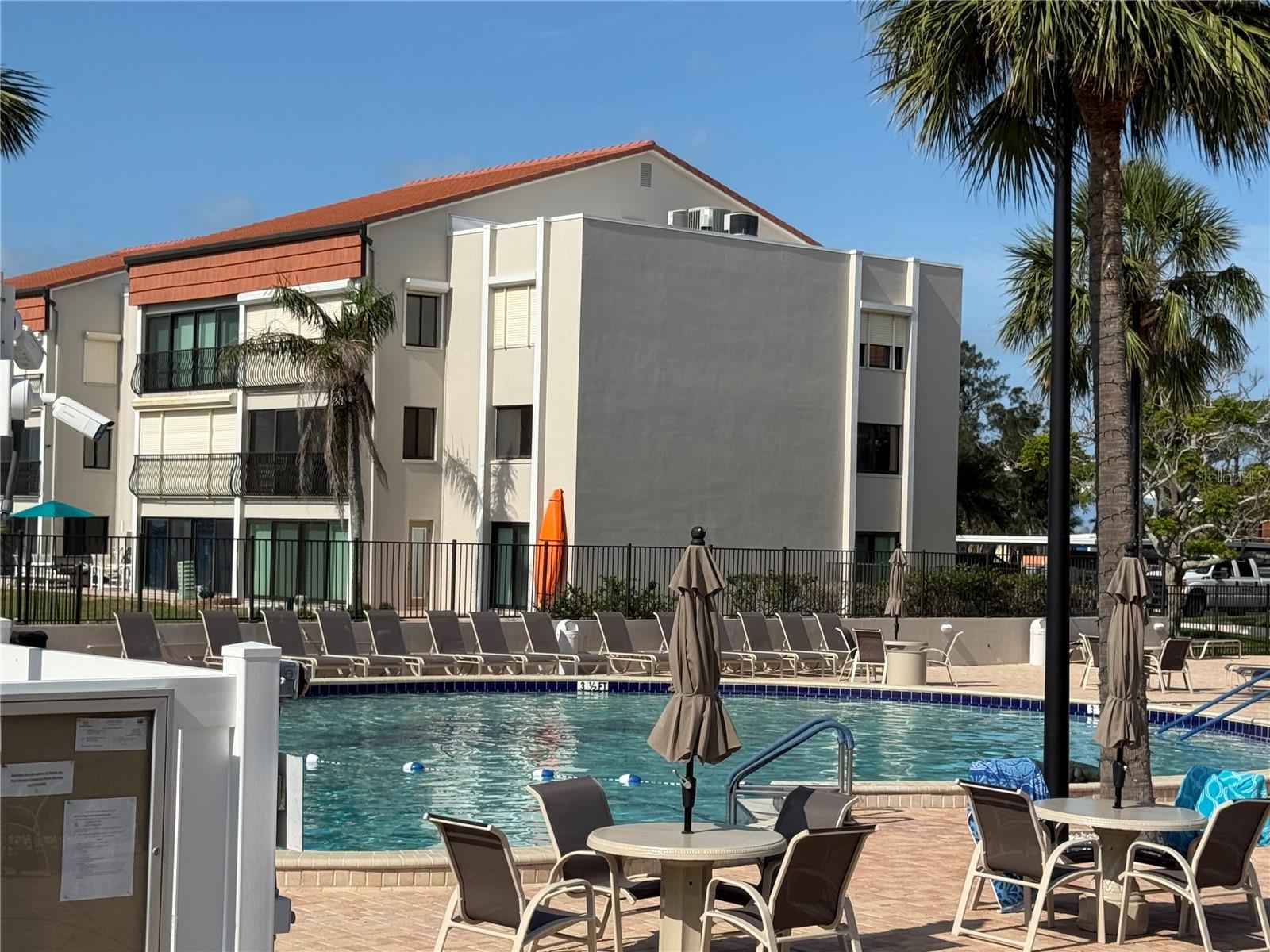 Image 50 of 58 For 855 Bayway Boulevard 908