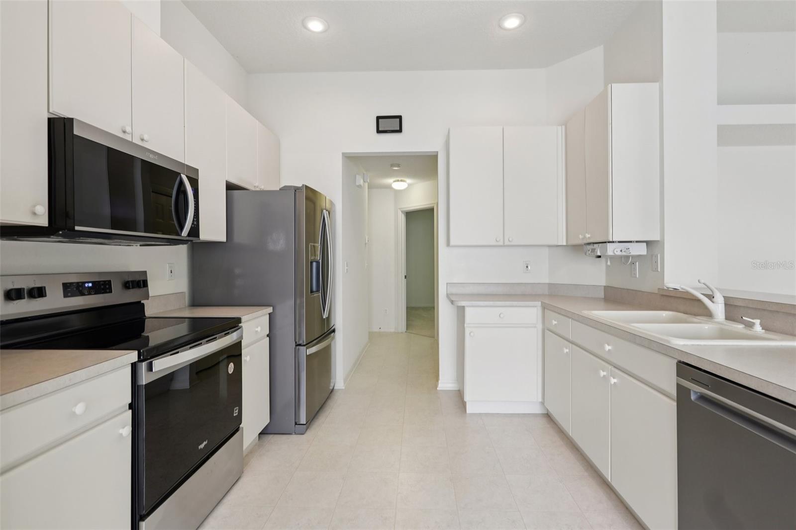 Image 13 of 39 For 2625 Brookville Drive