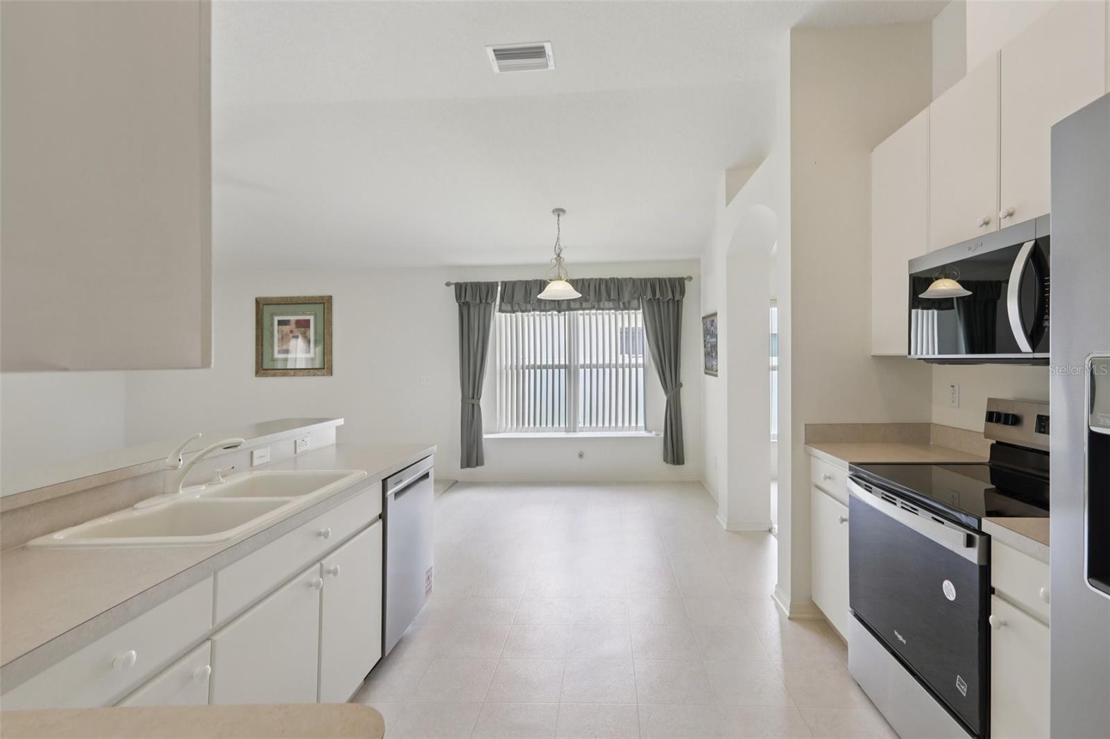 Image 16 of 39 For 2625 Brookville Drive