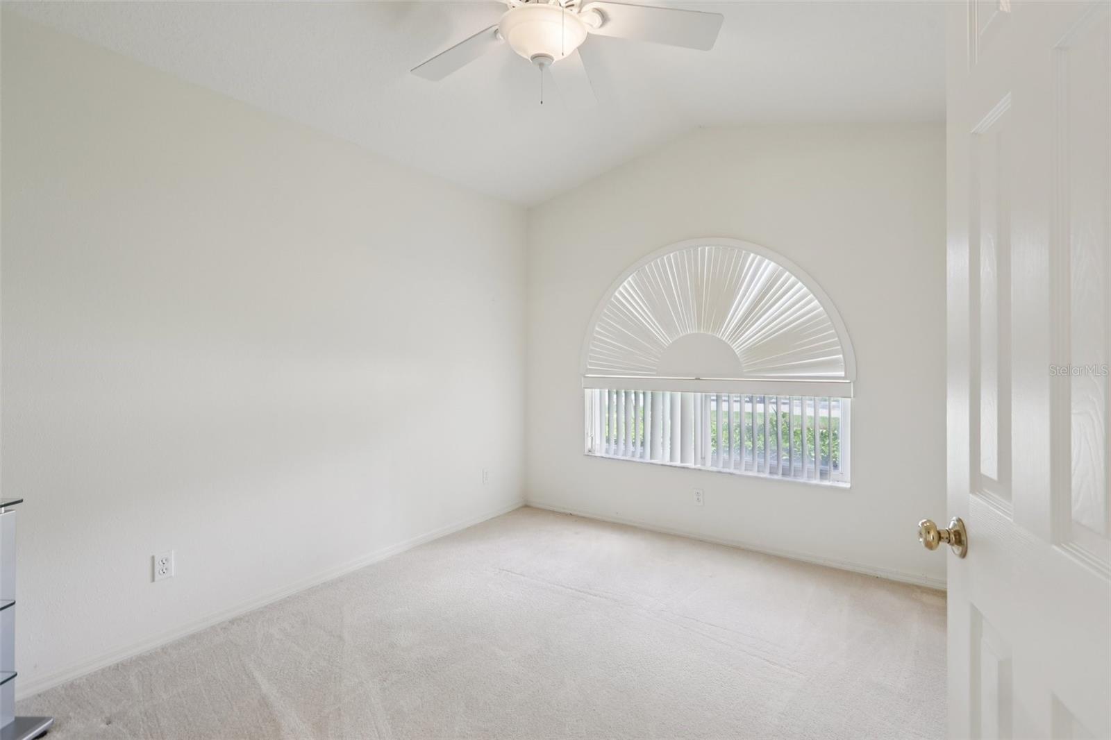 Image 17 of 39 For 2625 Brookville Drive