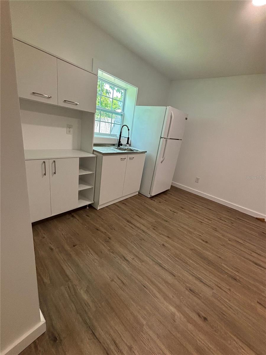 Image 4 of 7 For 9501 11th Street 1-2