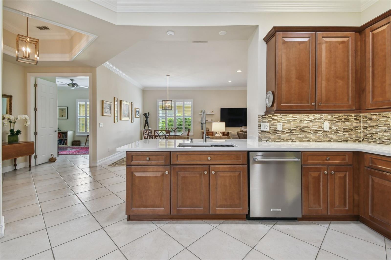 Listing photo id 8 for 5103 Shady Stone Place