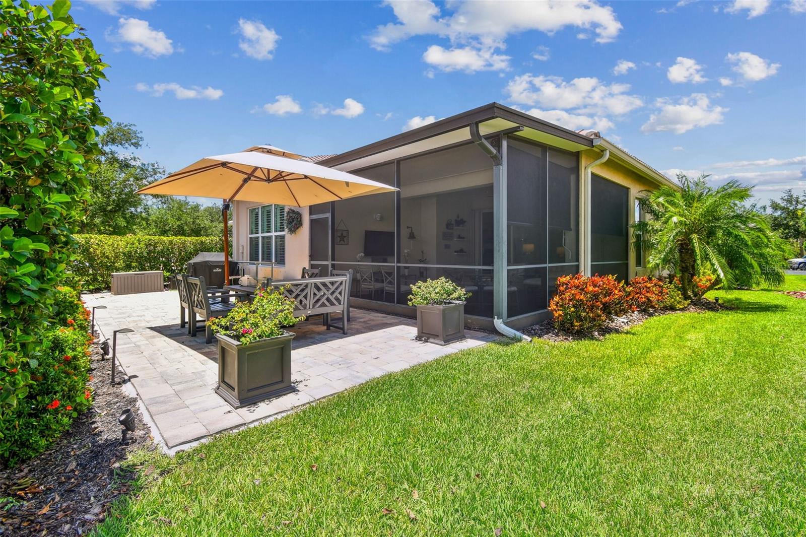 Listing photo id 22 for 5103 Shady Stone Place